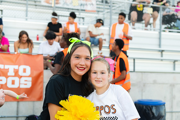 HHS Neon22
