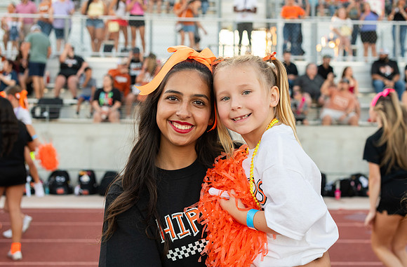 HHS Neon43