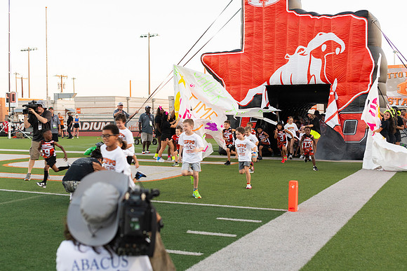 HHS Neon74