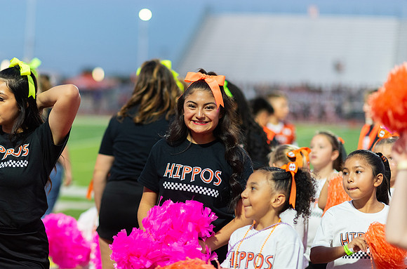HHS Neon143
