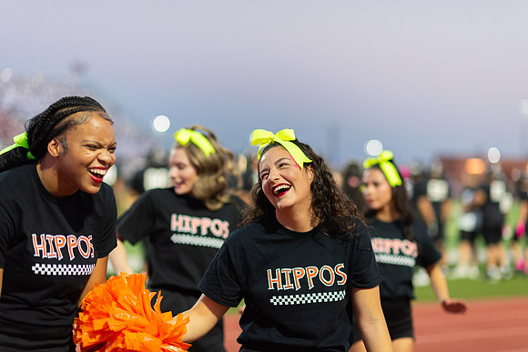 HHS Neon142