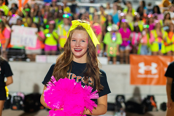 HHS Neon176