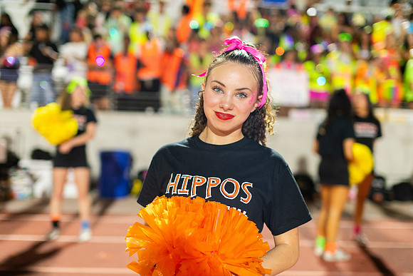 HHS Neon181