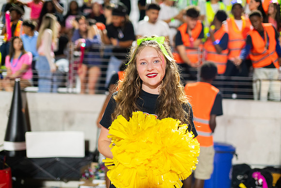 HHS Neon188