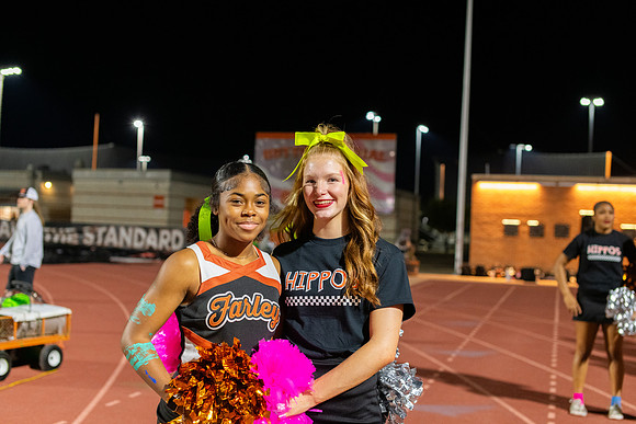 HHS Neon218