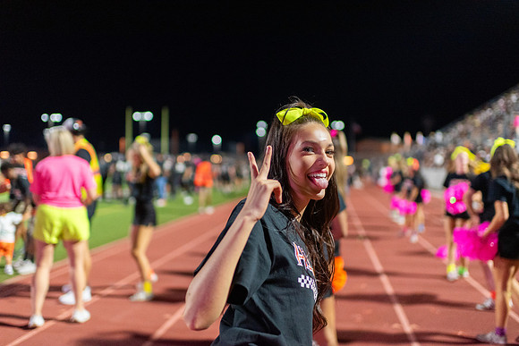 HHS Neon254