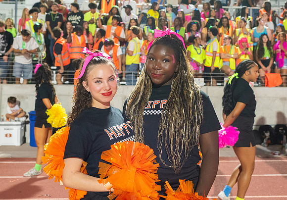 HHS Neon259