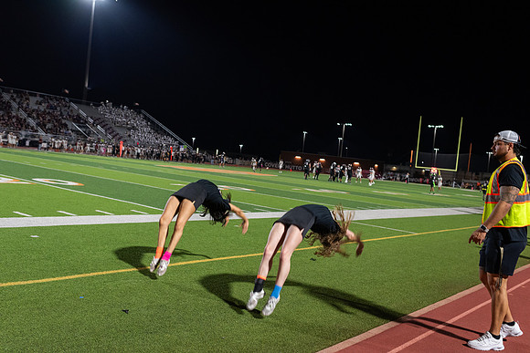 HHS Neon261