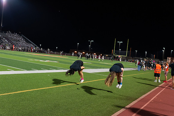 HHS Neon273