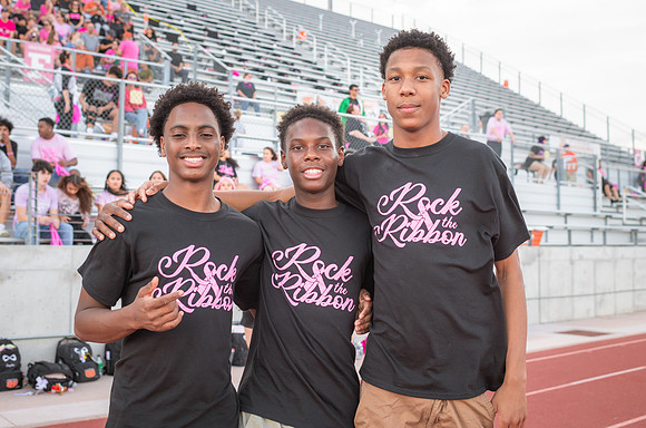 HHS Pink Out3
