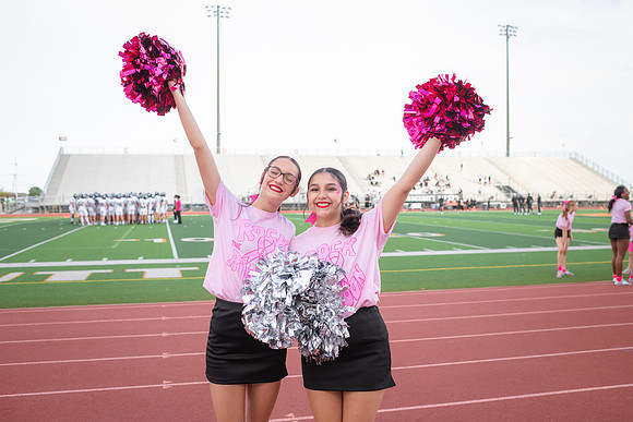 HHS Pink Out1