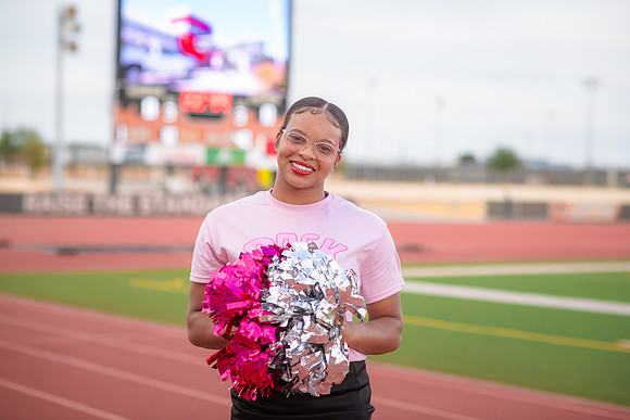 HHS Pink Out13