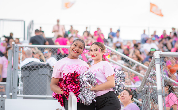 HHS Pink Out19
