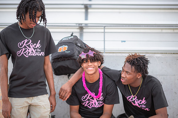 HHS Pink Out17