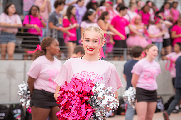 HHS Pink Out36