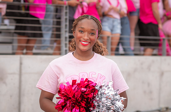 HHS Pink Out39