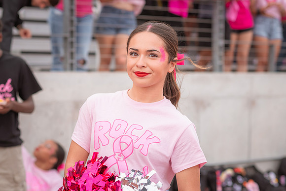 HHS Pink Out41