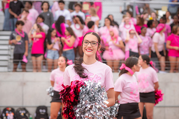 HHS Pink Out47