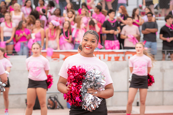 HHS Pink Out53