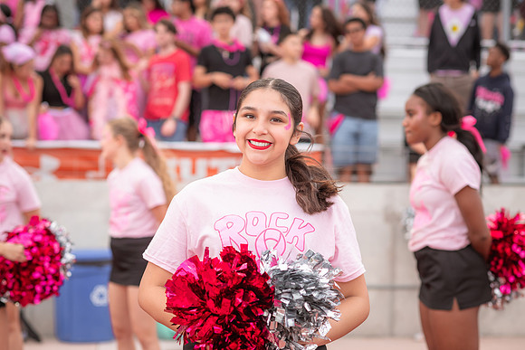 HHS Pink Out55