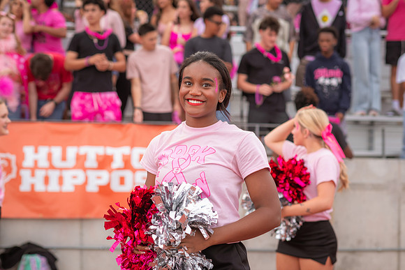 HHS Pink Out62
