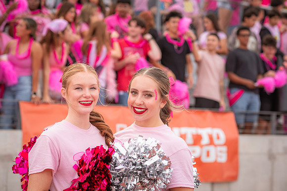 HHS Pink Out73