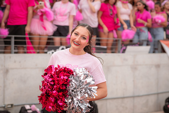 HHS Pink Out84