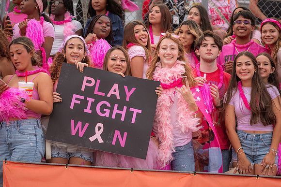 HHS Pink Out88