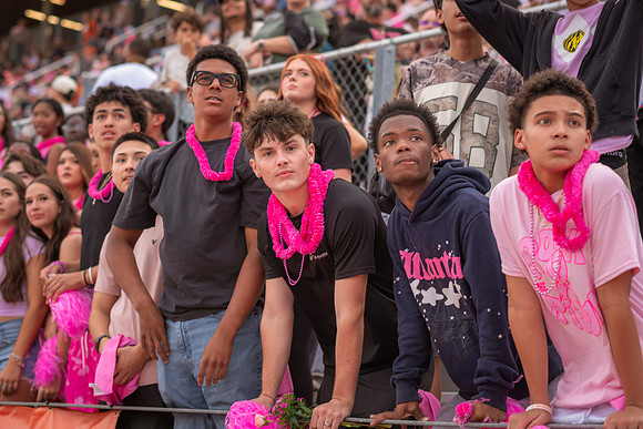 HHS Pink Out91