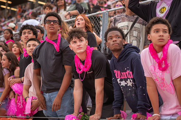 HHS Pink Out90