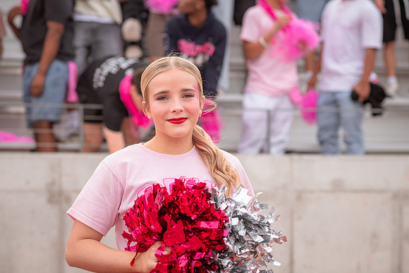HHS Pink Out100