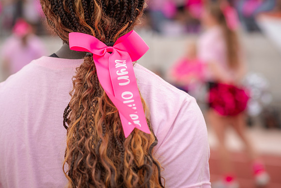 HHS Pink Out109