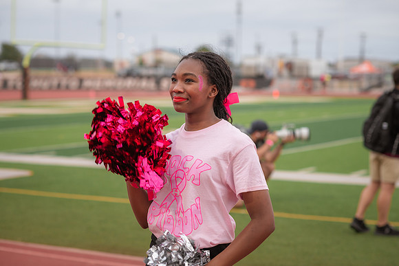 HHS Pink Out113