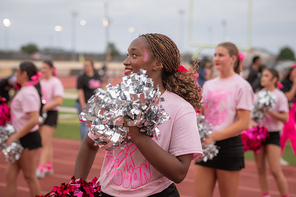 HHS Pink Out115
