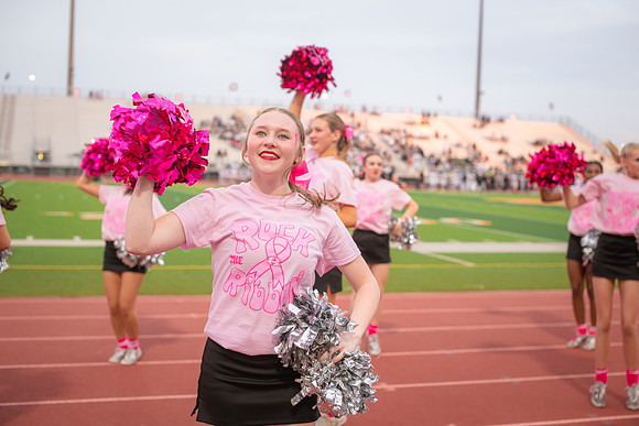 HHS Pink Out135