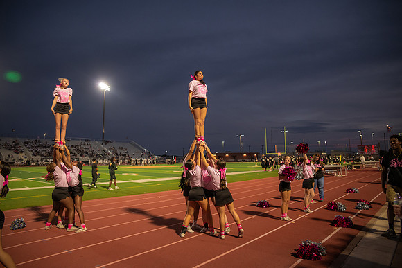 HHS Pink Out158