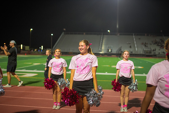 HHS Pink Out176