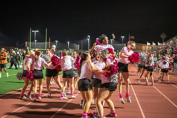 HHS Pink Out195